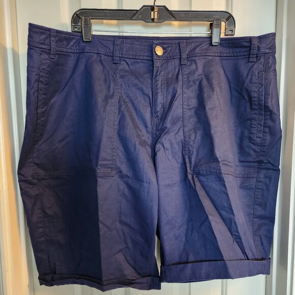 NWT Lane Bryant Womens Dark Blue Bermuda Rolled Cuff Shorts Size 22 New - Picture 1 of 5
